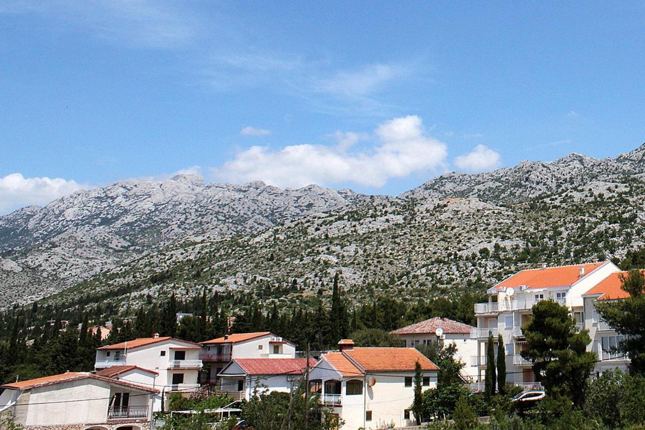 Apartments And Rooms By The Sea Starigrad, Paklenica - 6591 Dış mekan fotoğraf
